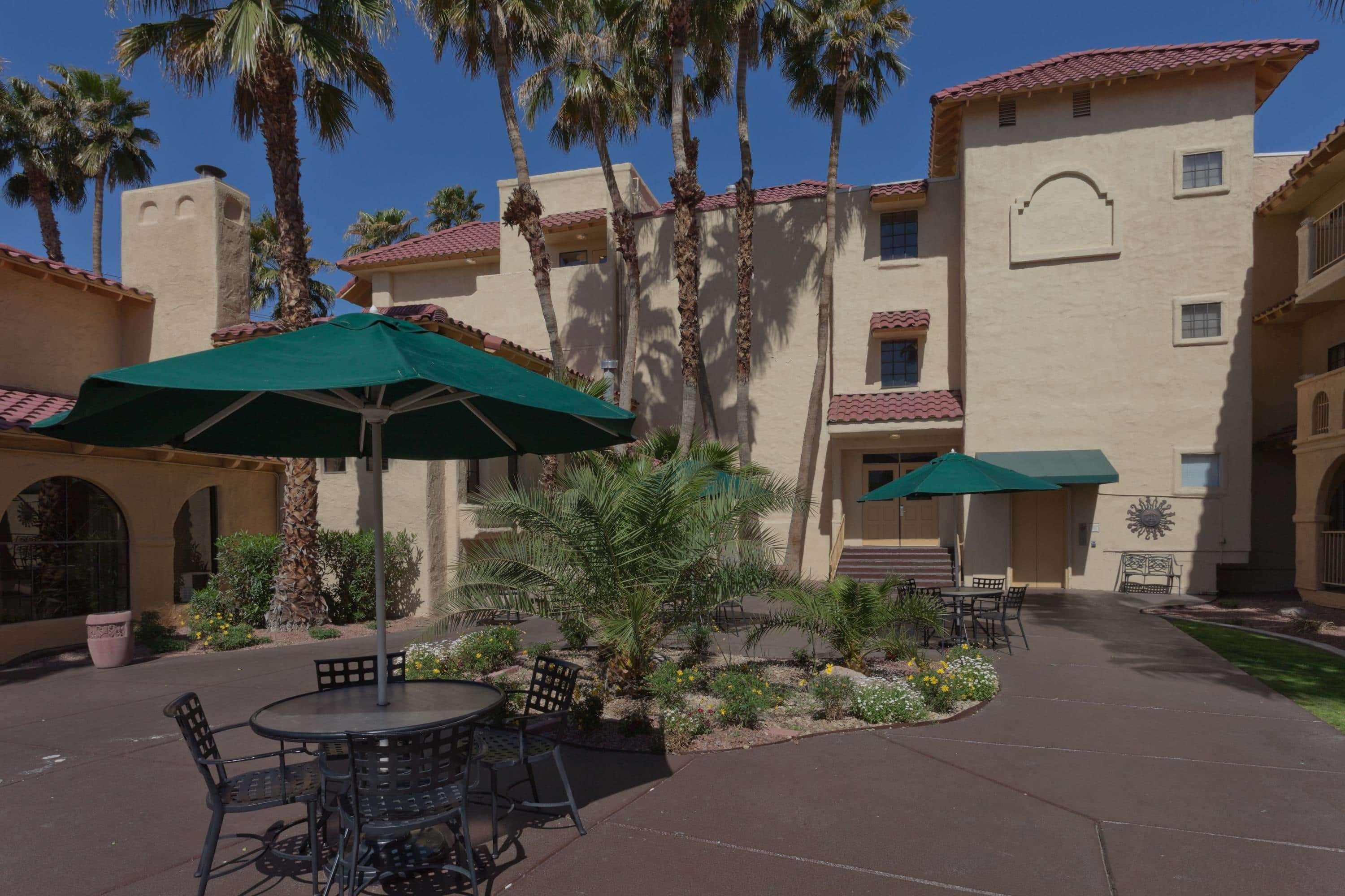 La Quinta By Wyndham Las Vegas Airport N Conv. Exteriör bild